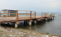 2010-operae-srl-infissione-pali-in-legno-per-pontili45
