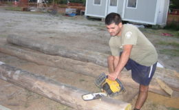 2010-operae-srl-infissione-pali-in-legno-per-pontili9